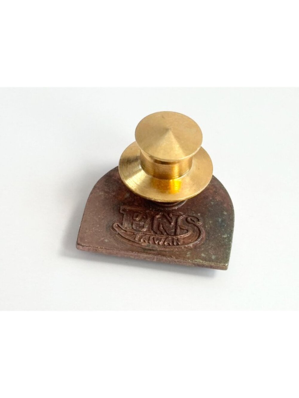 Racine On the Lake Wisconsin Boating Enameled Vintage Gold Toned Lapel Pin - Picture 7 of 12